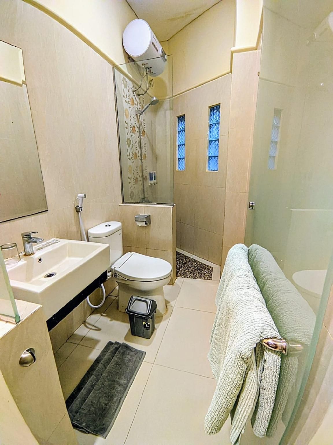 M Suite Homestay