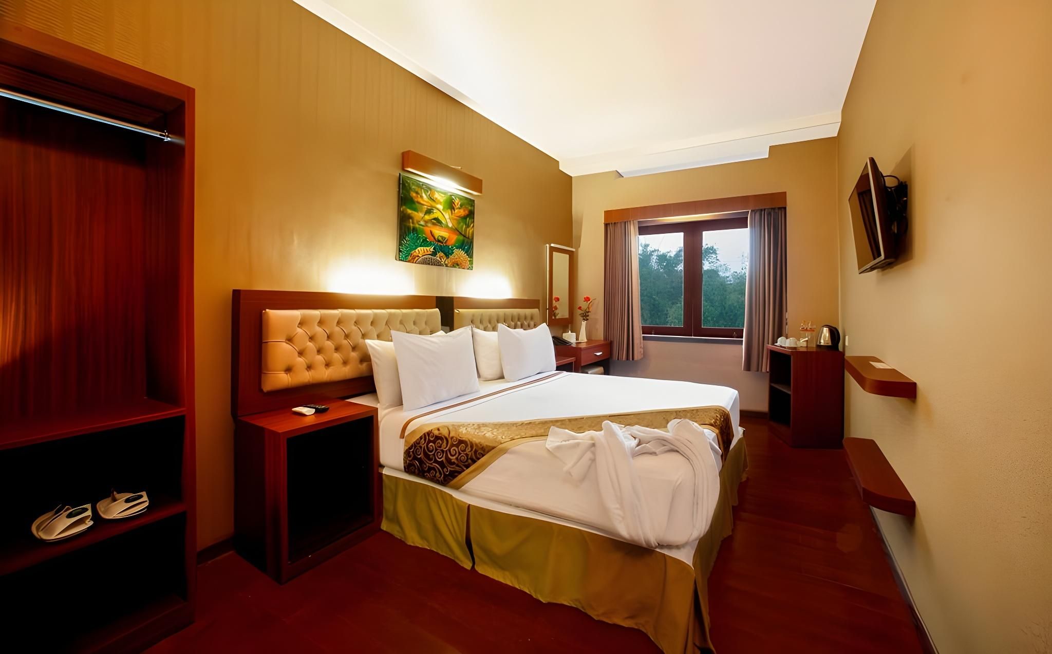 SPENCER GREEN HOTEL Deluxe twin or double with balcony