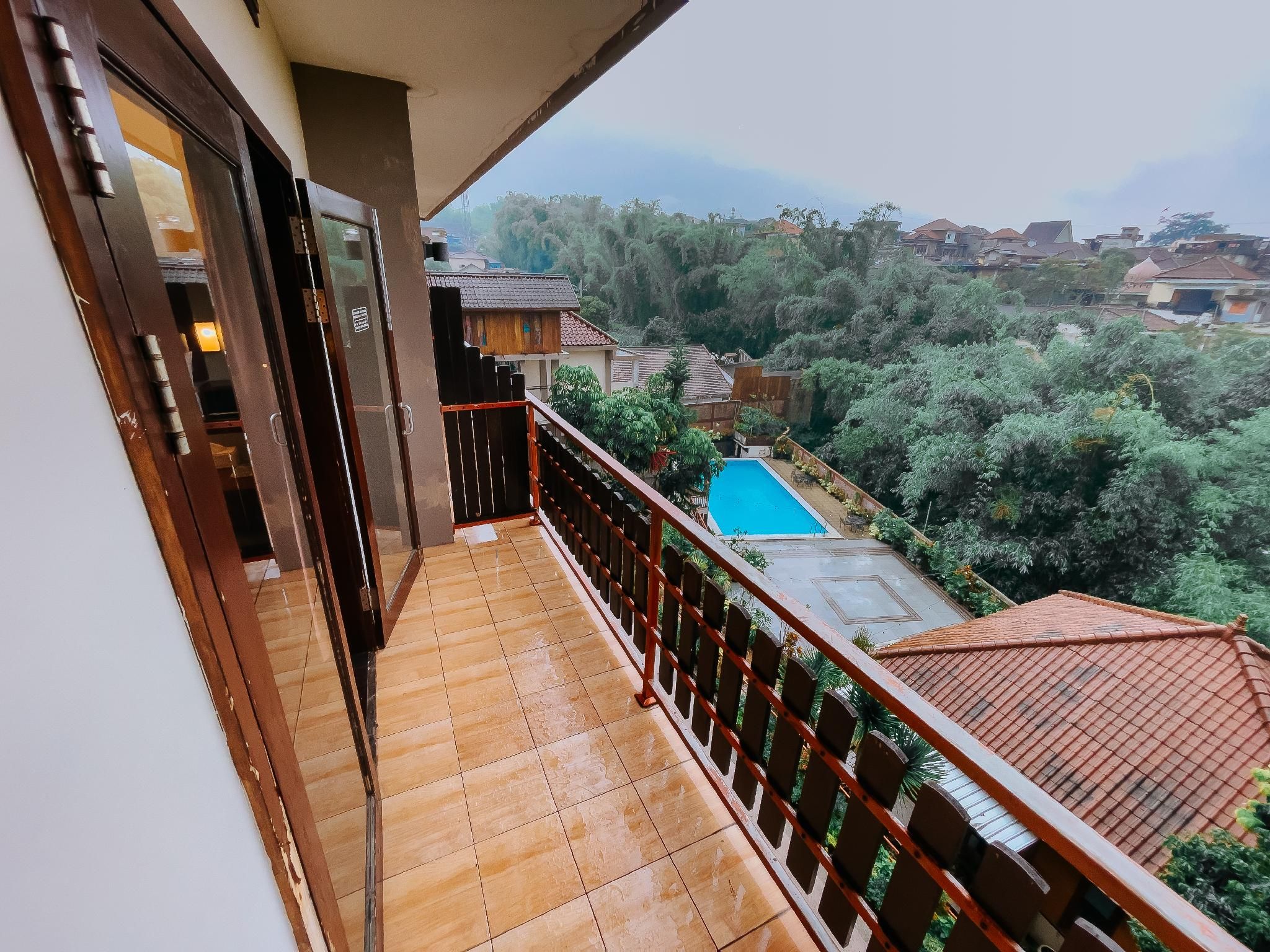 Executive King or Twin