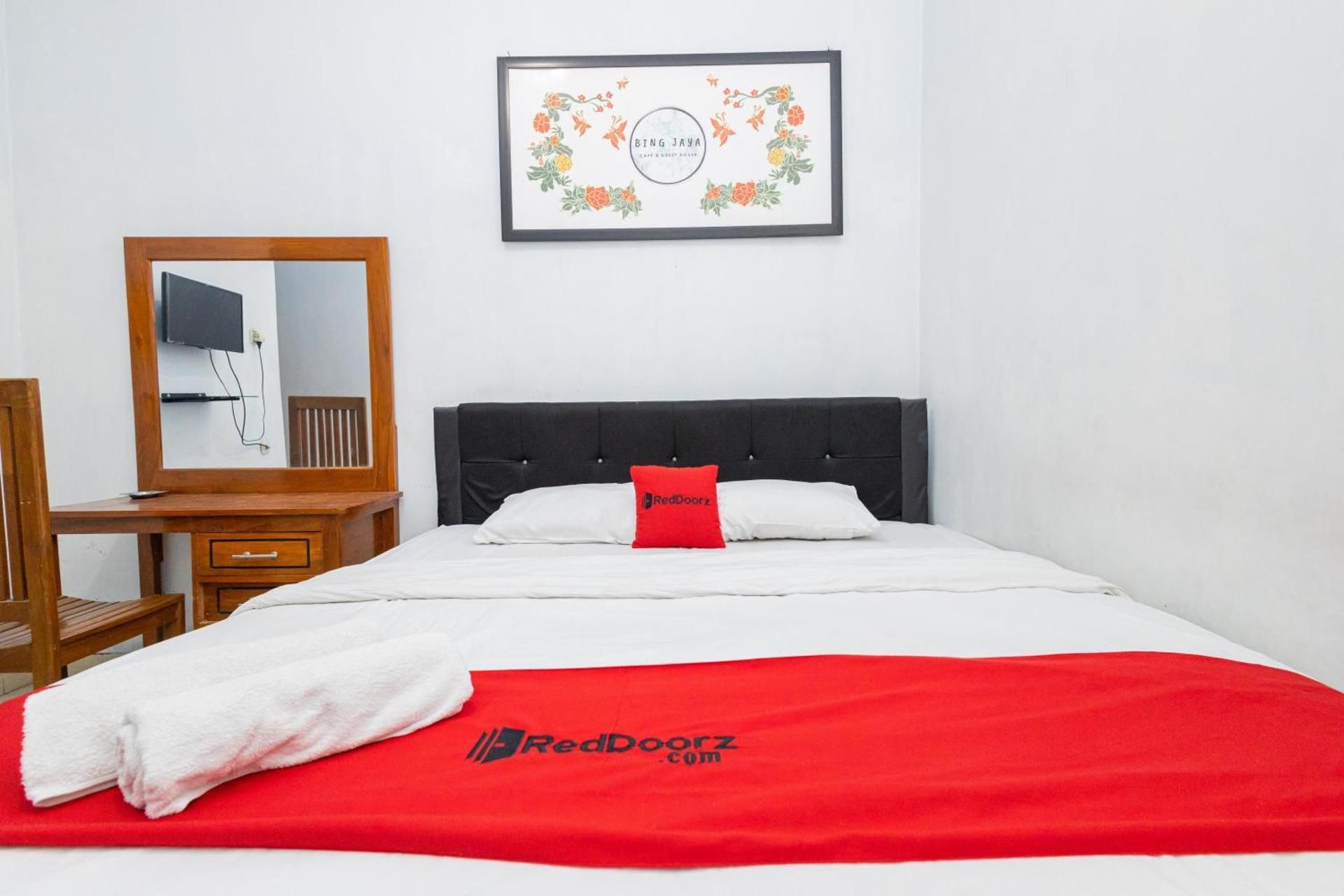 RedDoorz Room