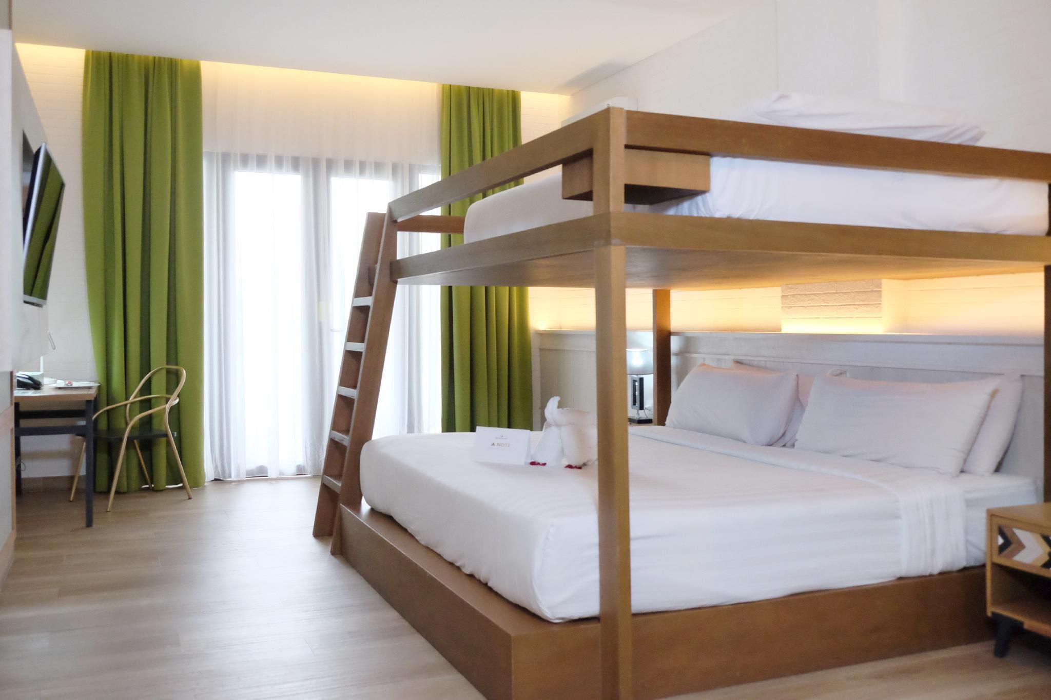 Deluxe Triple Room