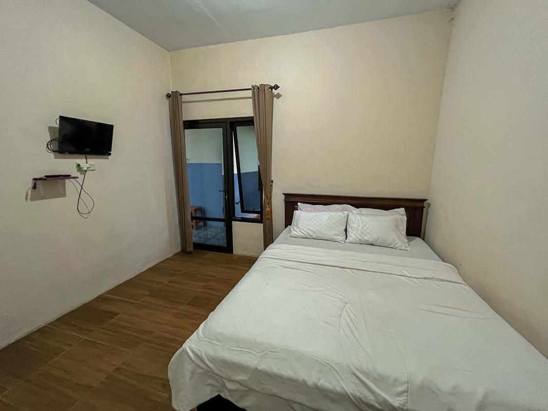 Family Room for 6 Adults