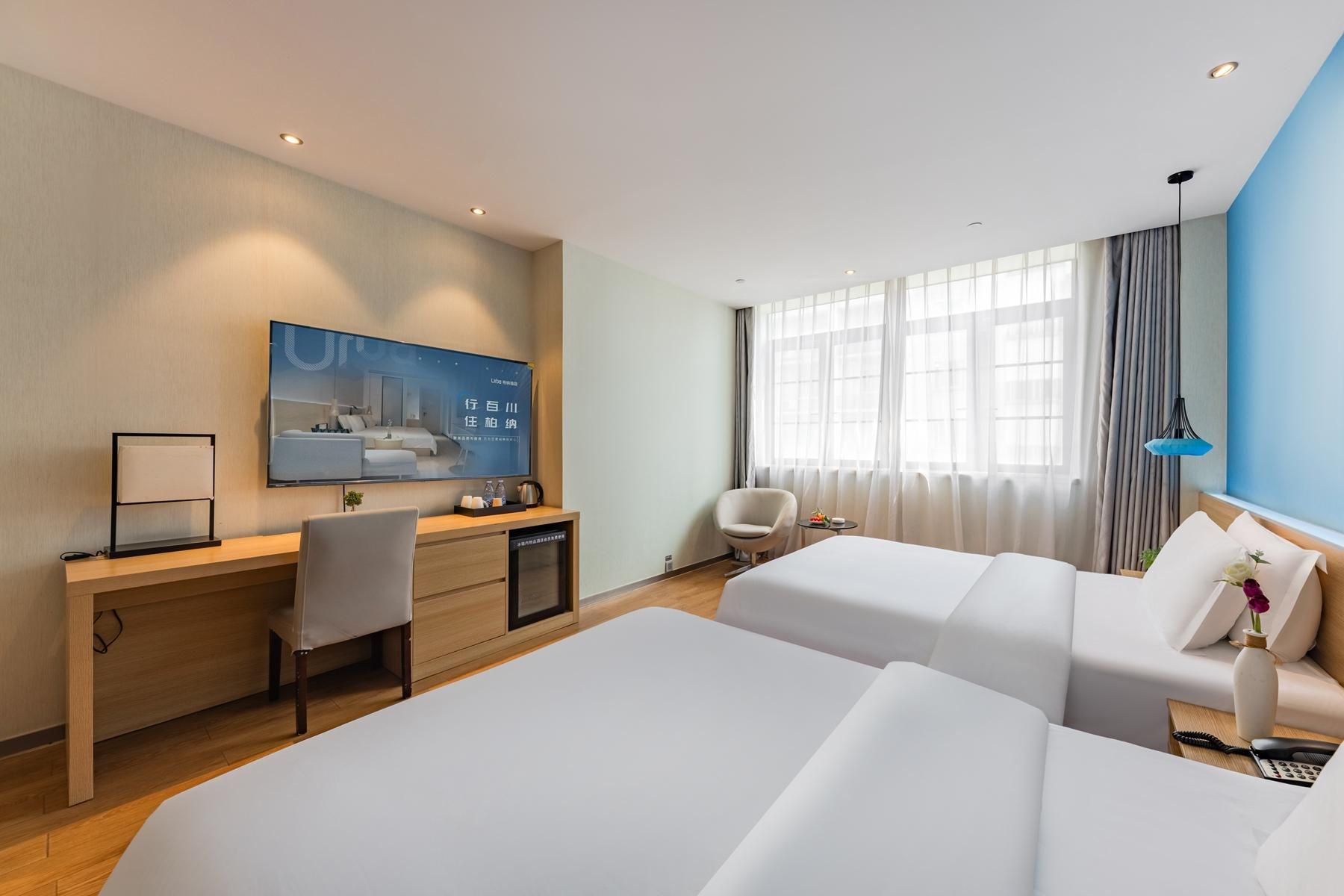 2 Bed Twin Superior Room