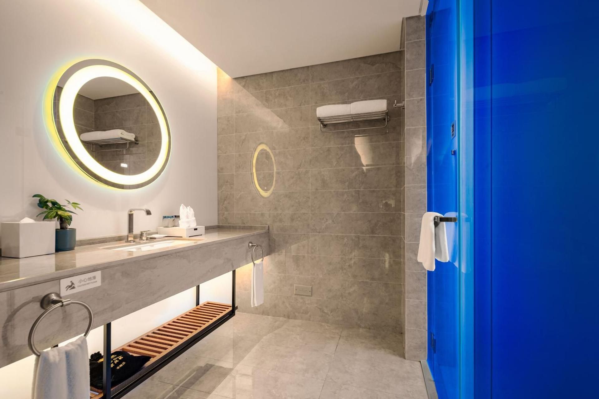 Suite with City View