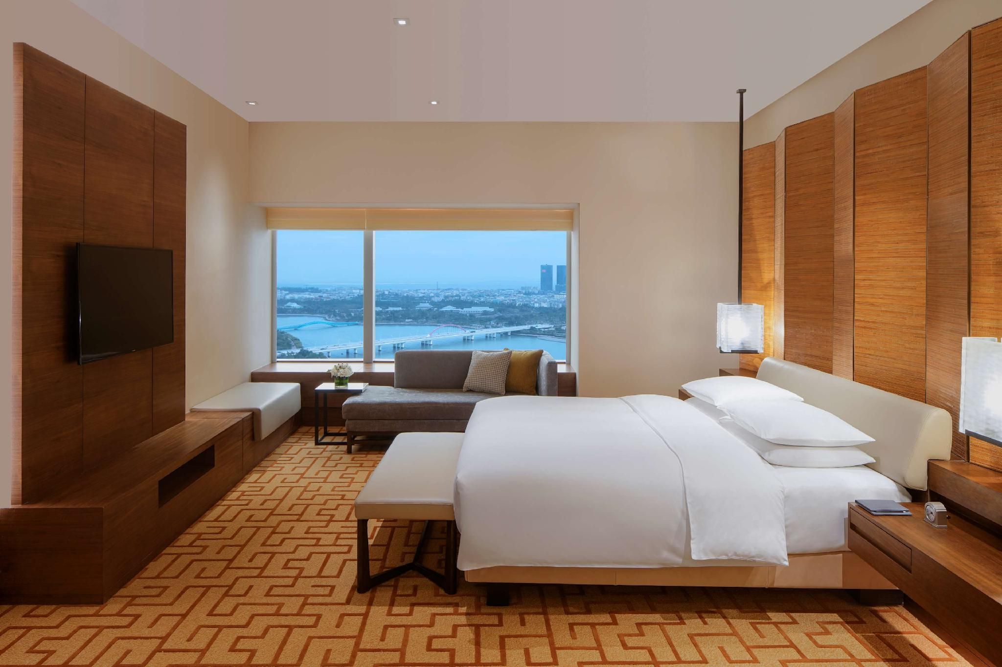 Regency Executive Suite