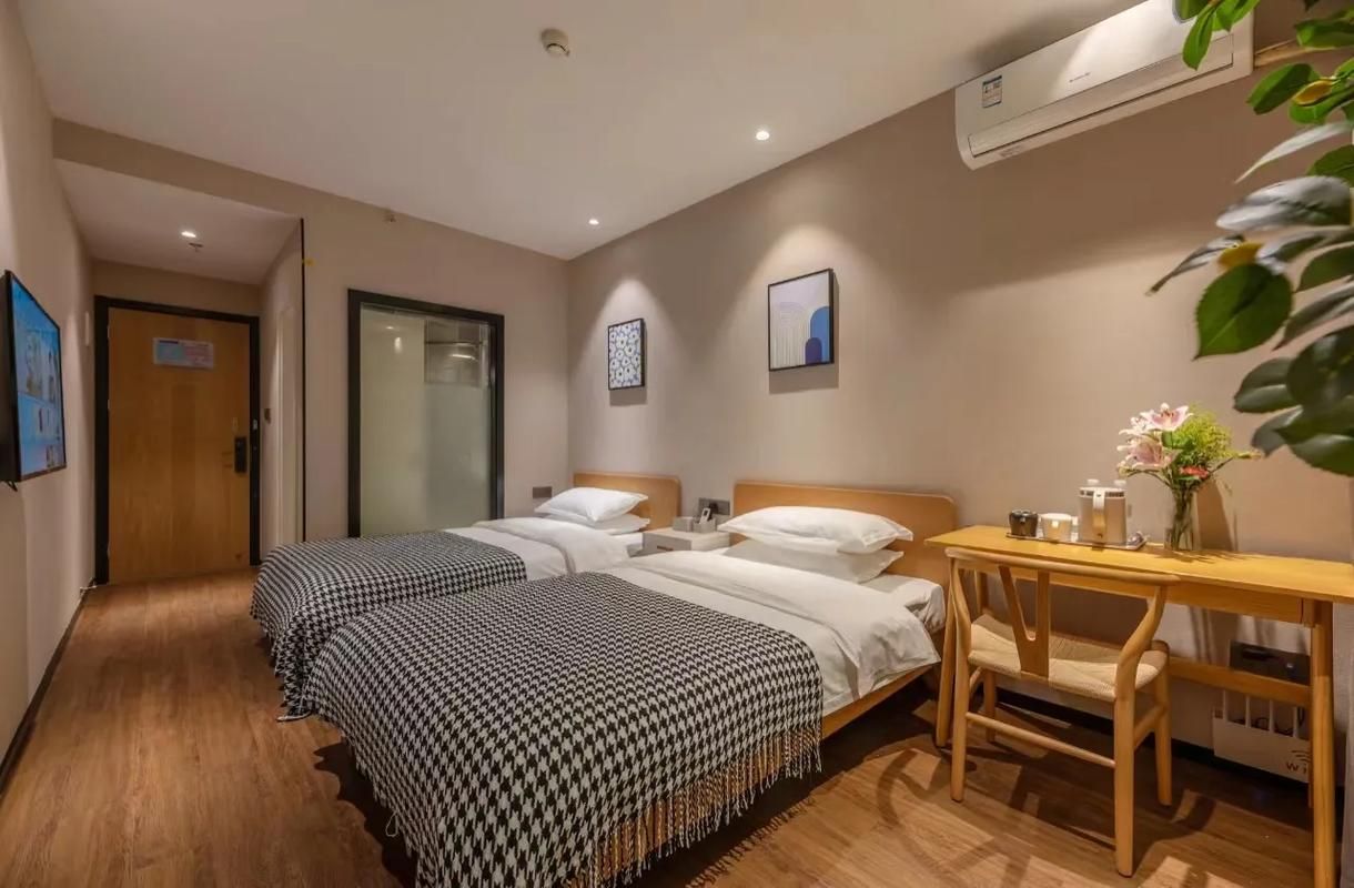 Twin Beds Standard Room