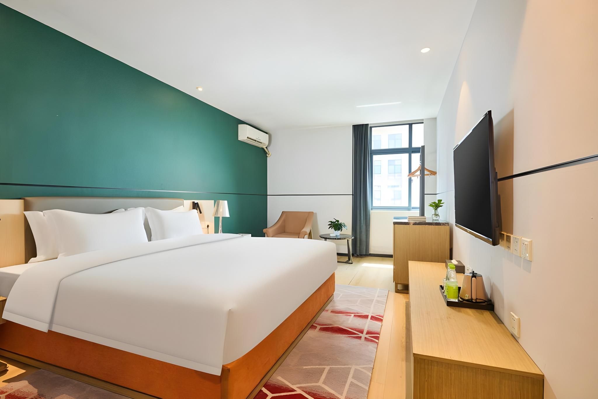 Business King Room