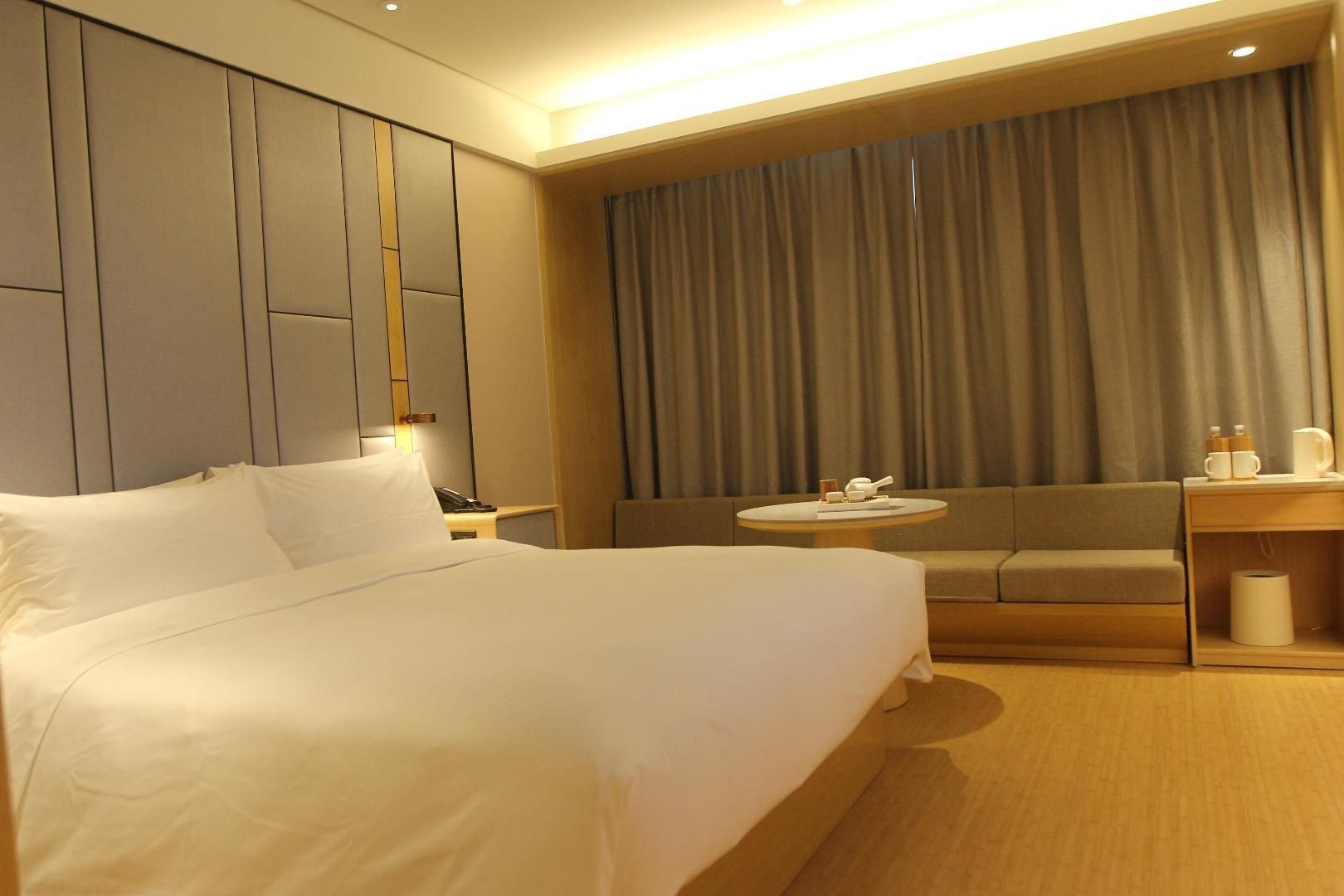 Huazhu - Superior BedRoom