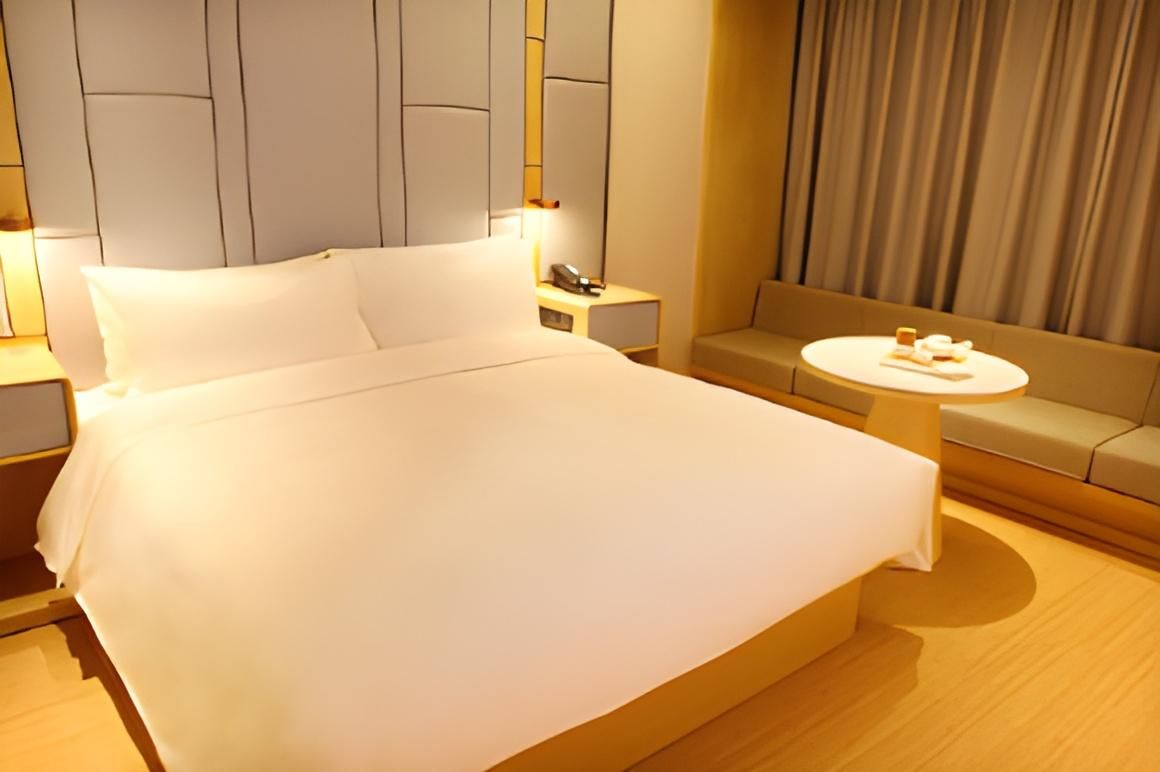 Huazhu - Superior BedRoom
