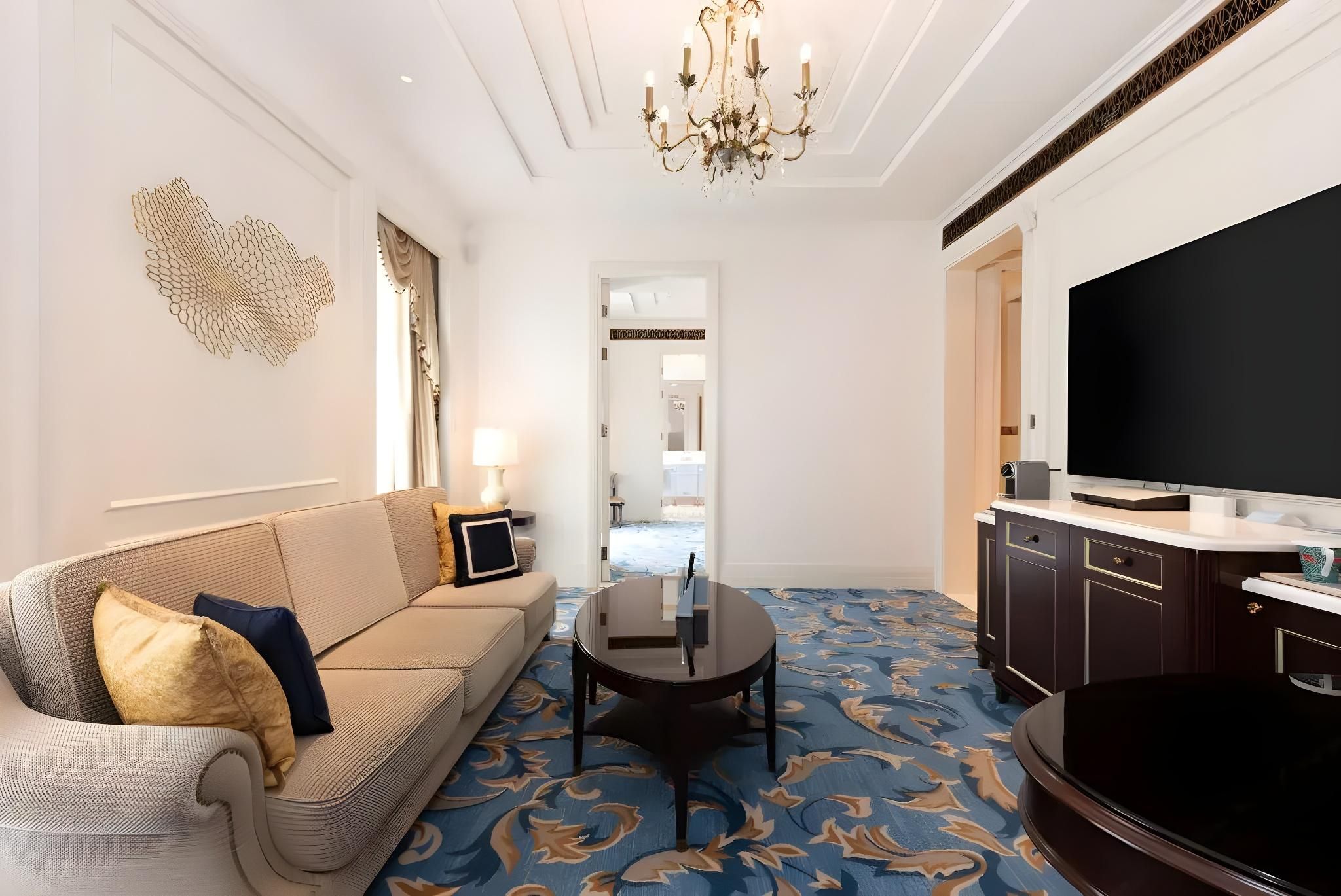 King Deluxe Suite