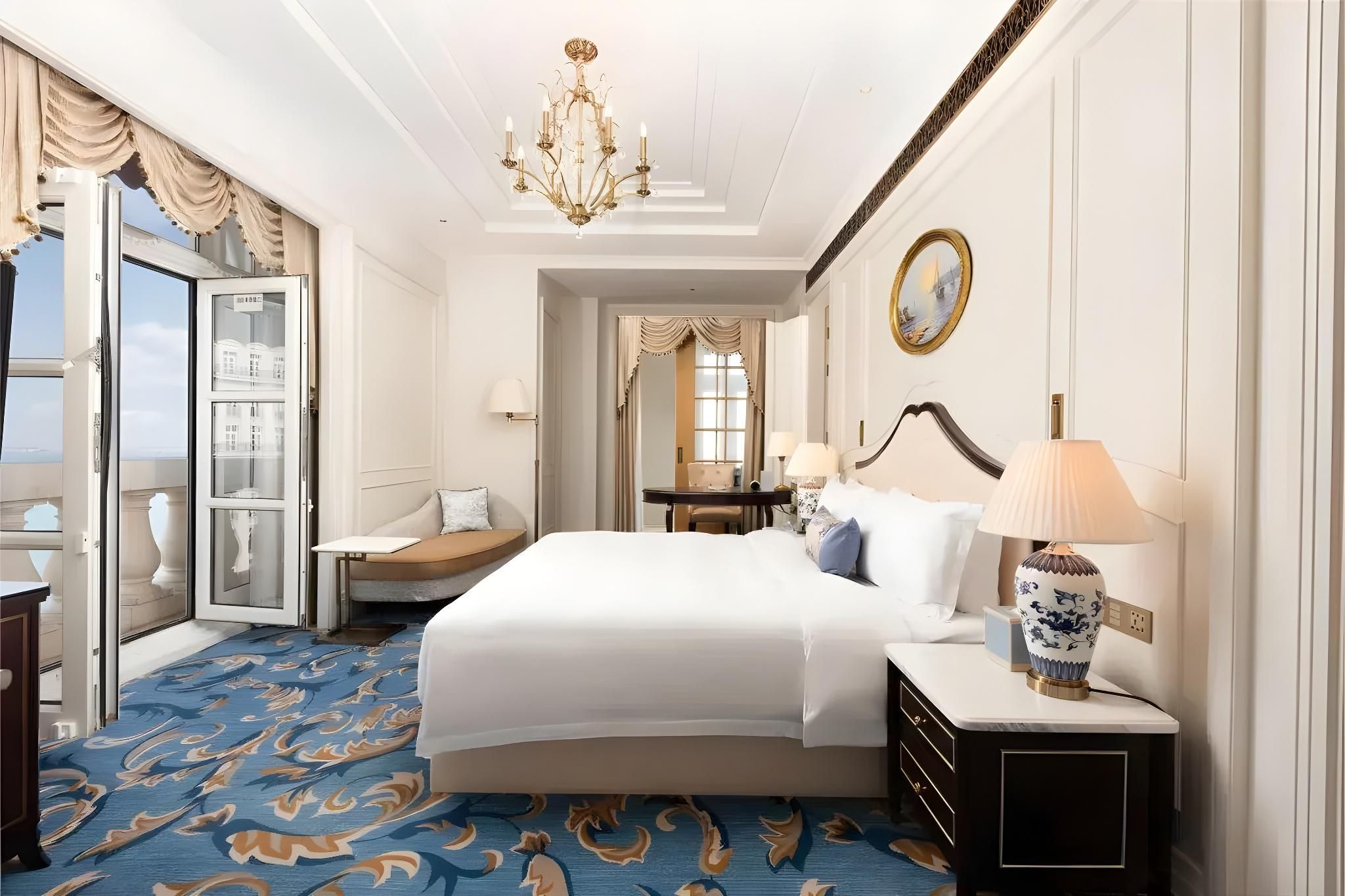 Sea View Suites