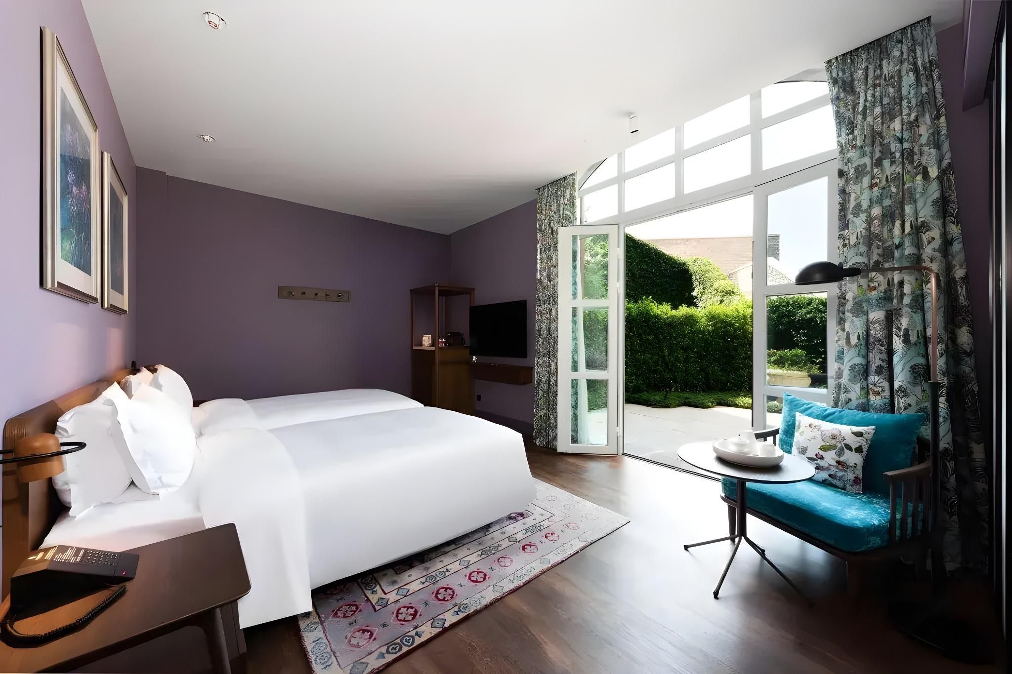 Courtyard Twin Room