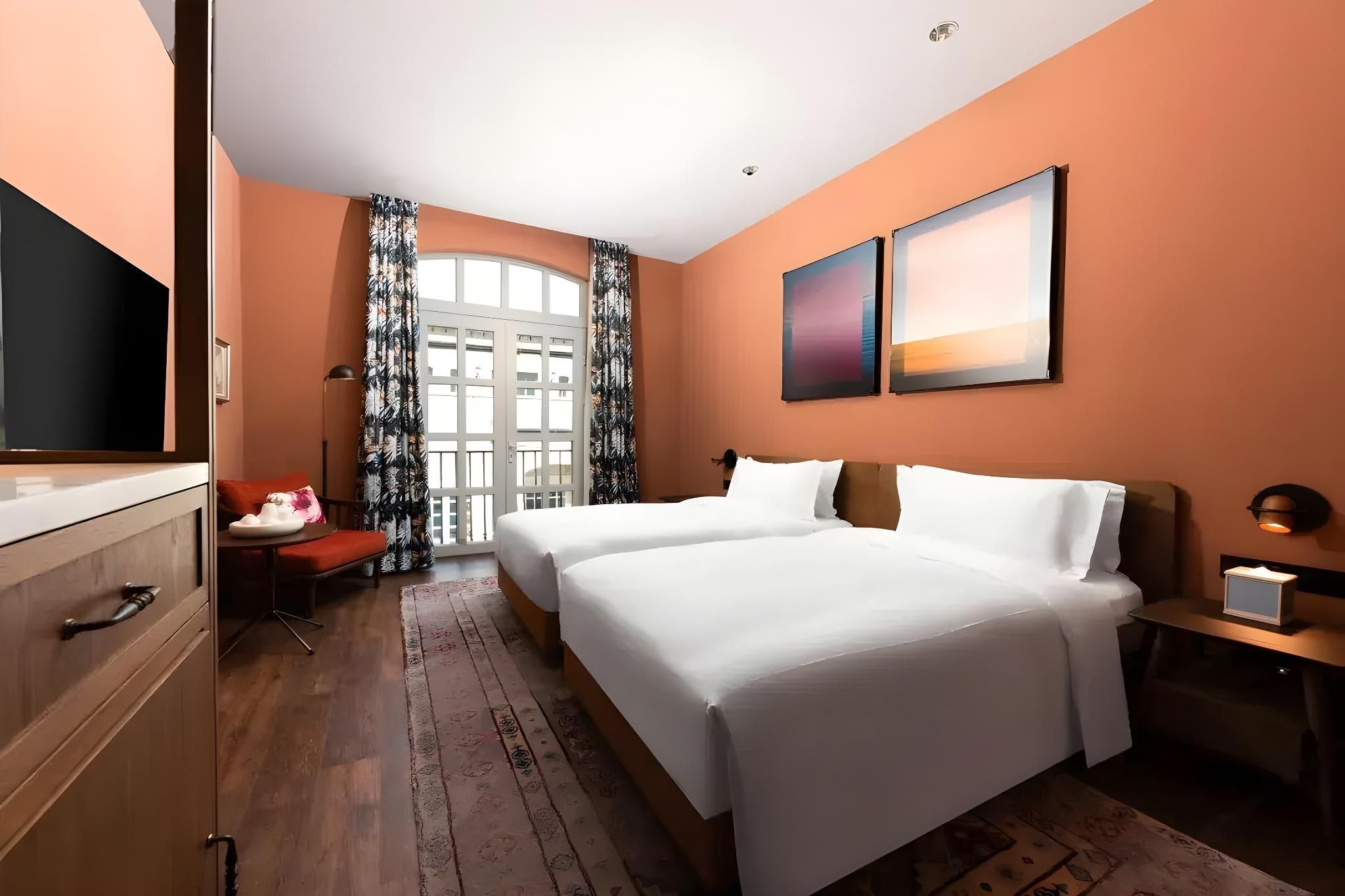 Deluxe Twin Room
