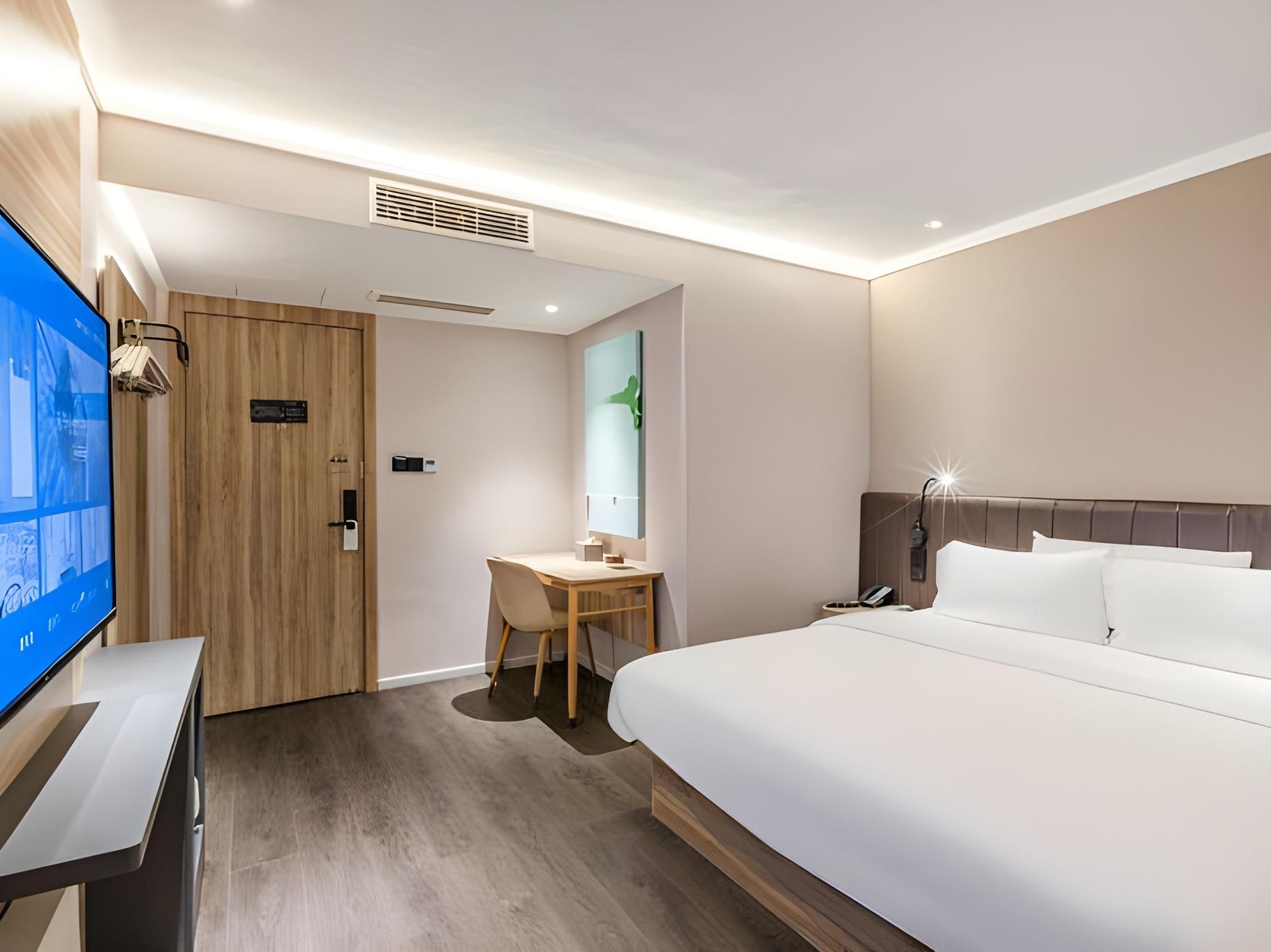 Huazhu - Superior BedRoom