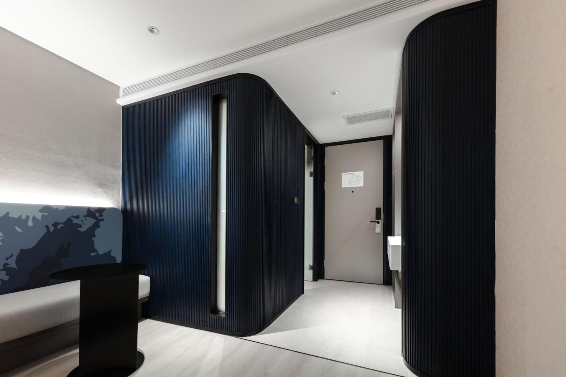 Atour Light Hotel Xiamen Zhongshan Road Pedestrian Street Chinese City Standard Double Room with Street View 3