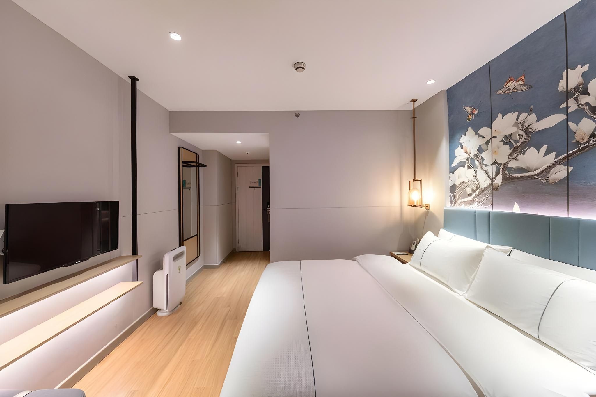 WH - Jingyi Bed Room