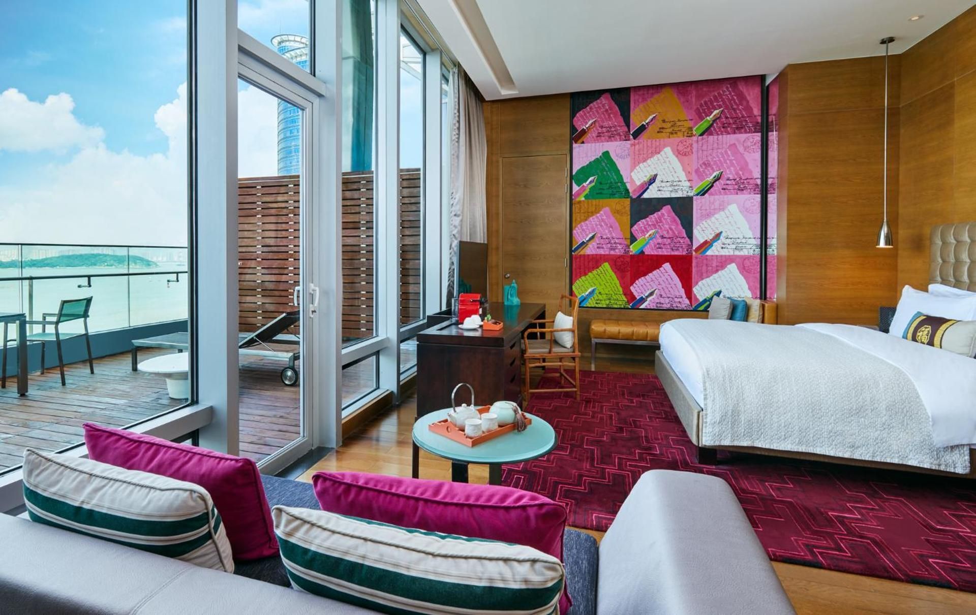 1 King Premium Sea View Balcony
