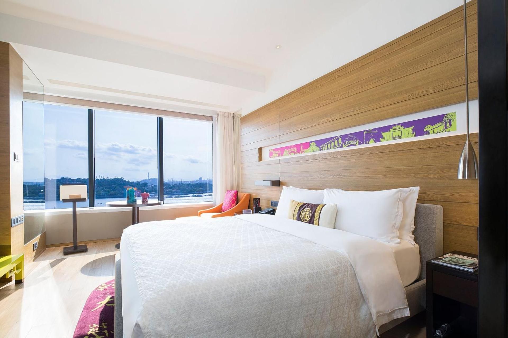 Premium King Room with Sea View - High Floor