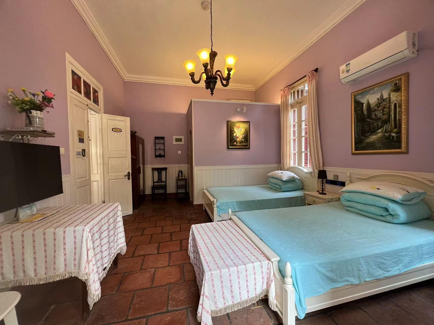 Twin Room with Bathroom