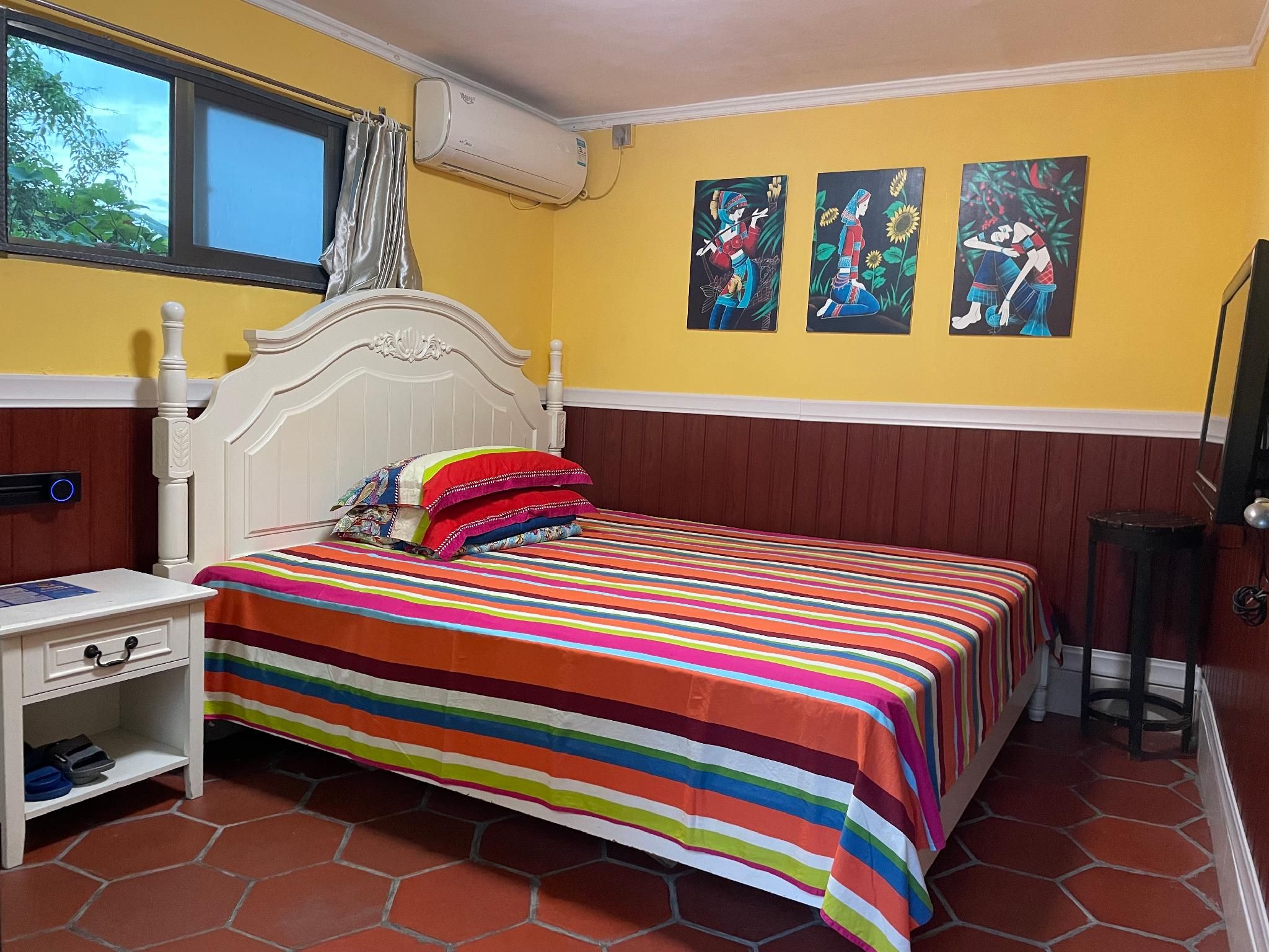 Standard Room with King Bed