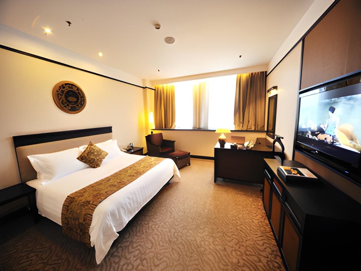 Riyuegu Hotsprings Resort Superior King Bed 2