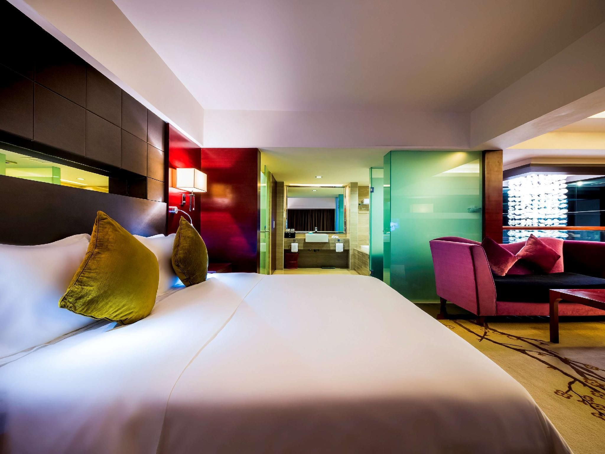 Deluxe 1 King Bed