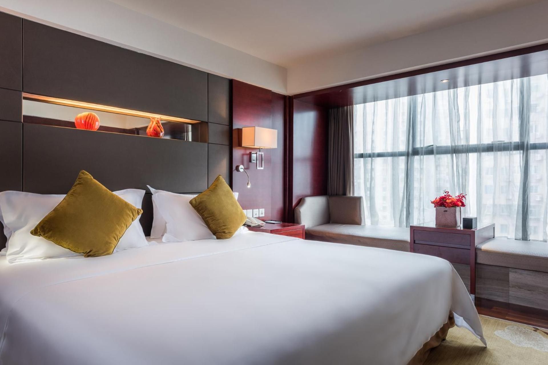 Deluxe 1 King Bed