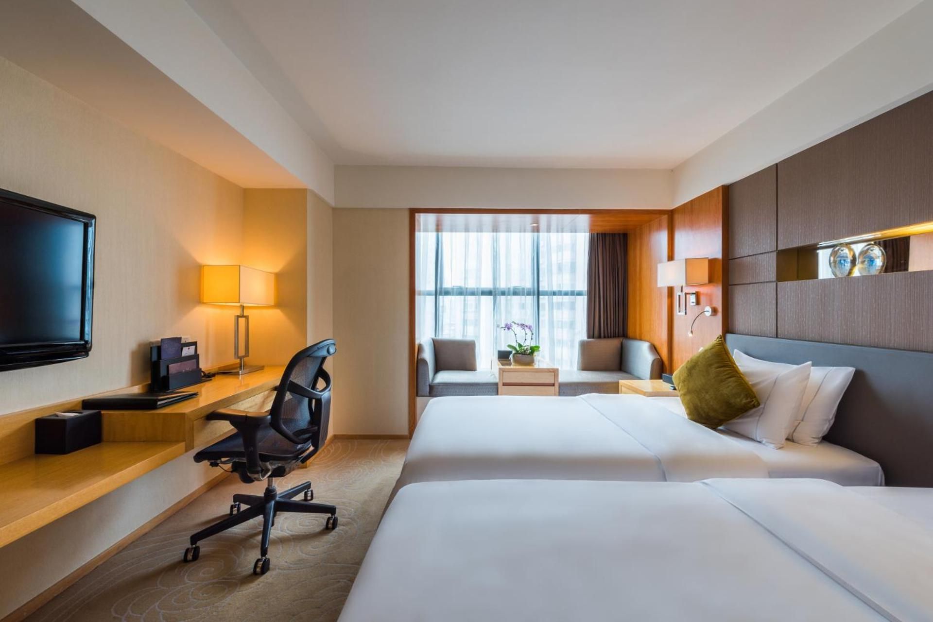 Deluxe Suite Twin Bed