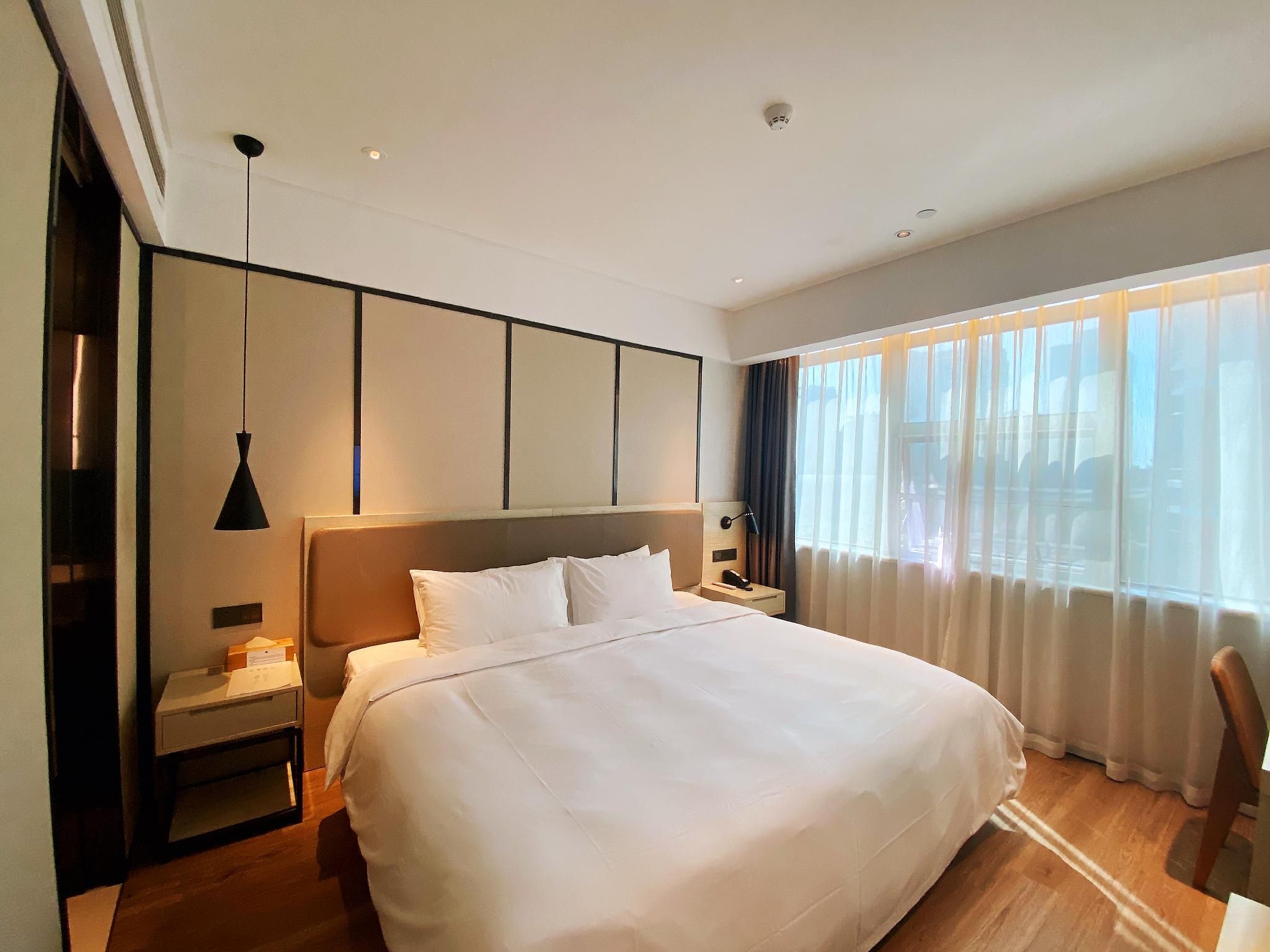 Business Queen Bed Room