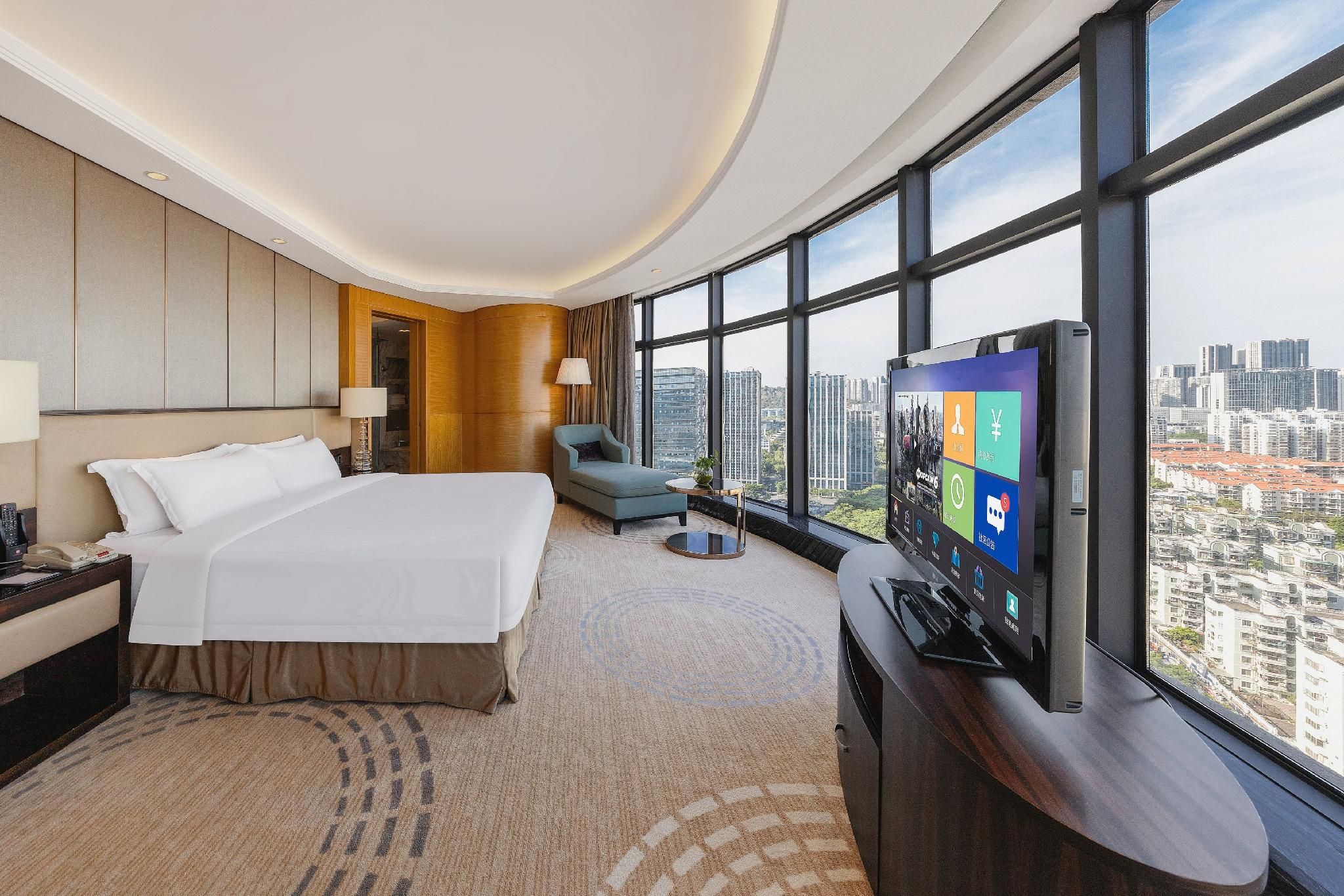 Deluxe Suite with Sea View