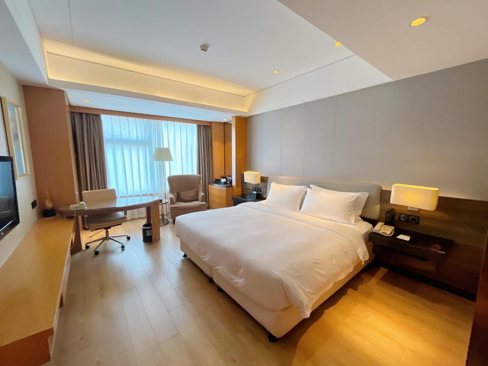 Deluxe Ocean View Room