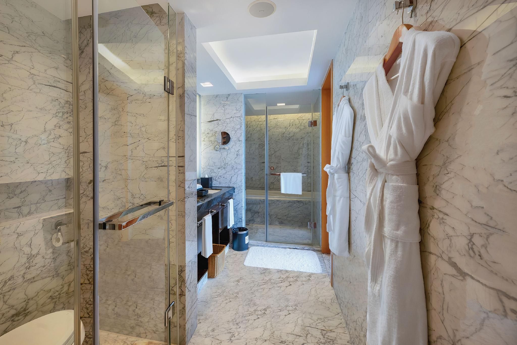 Deluxe Suite with Sea View