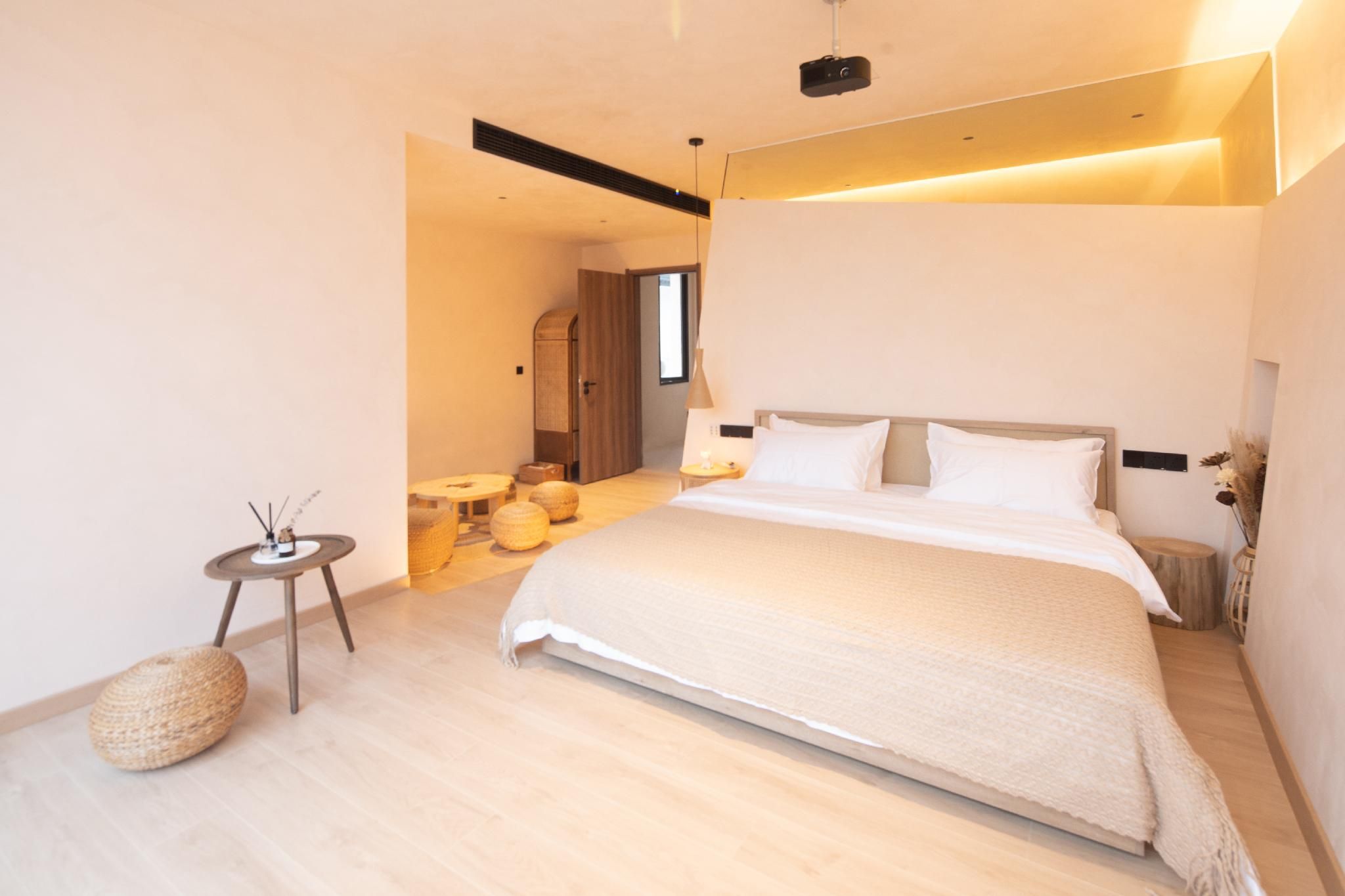 Ocean View Queen Room with Balcony