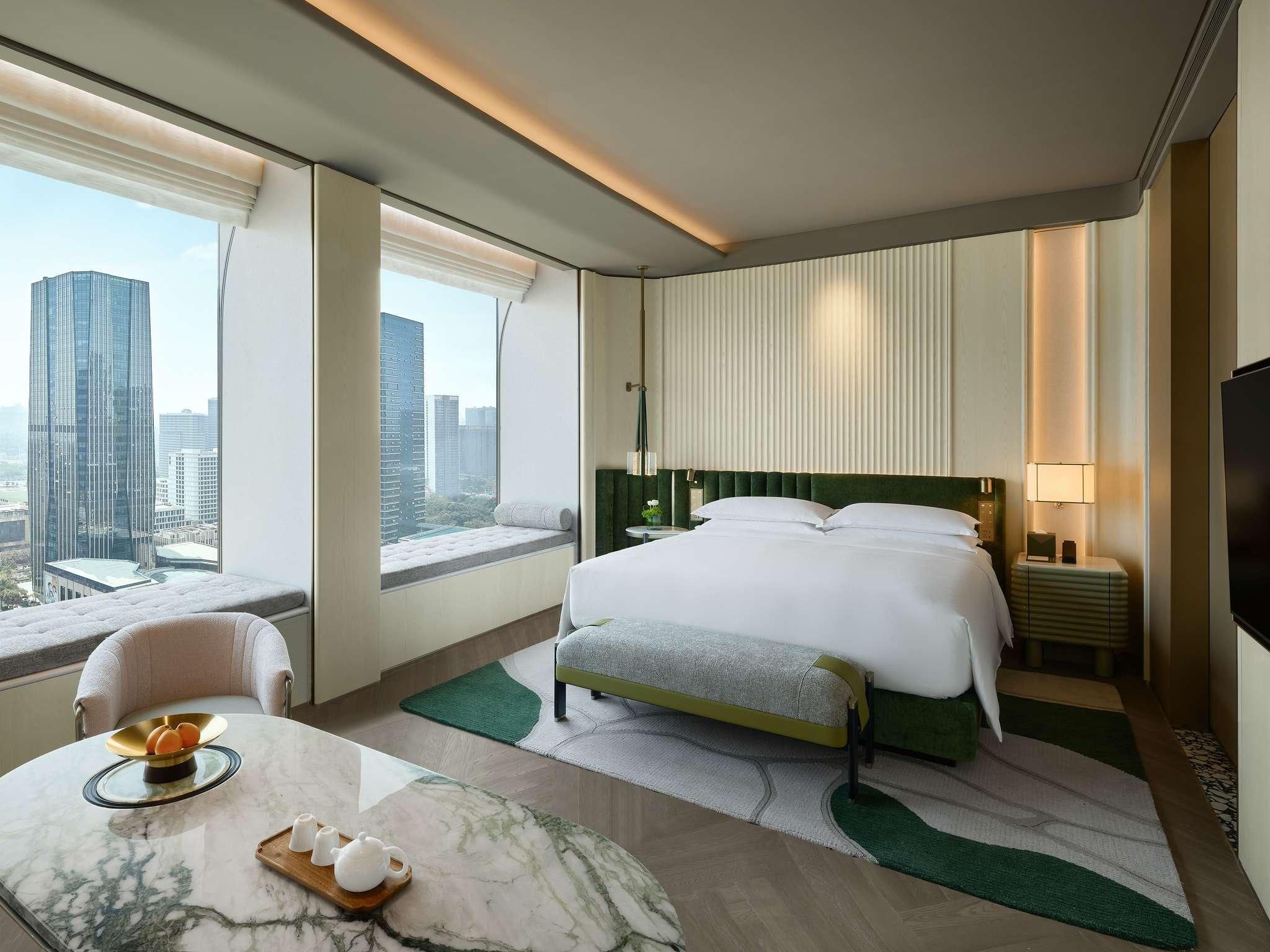Fairmont Deluxe King