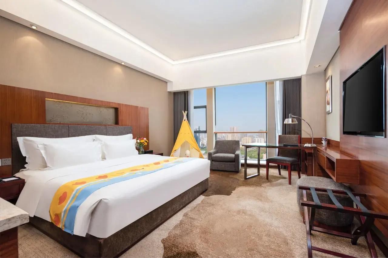 Family Connecting Suites