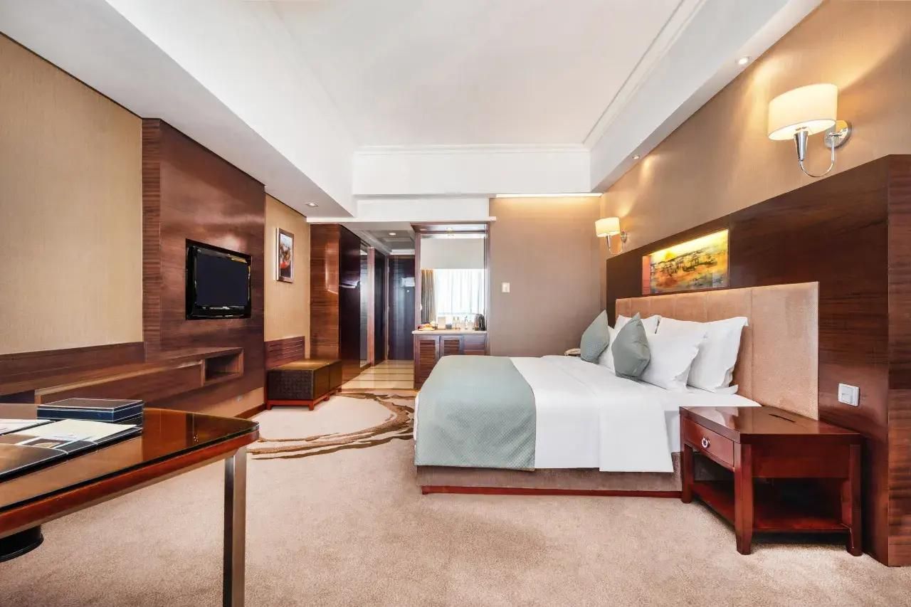 Executive room, Guest room, 1 Queen