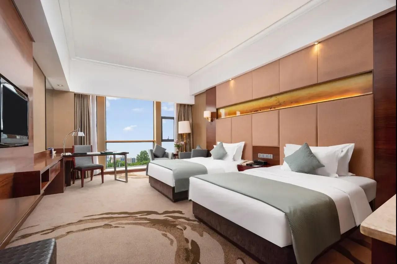 Executive Connecting Room
