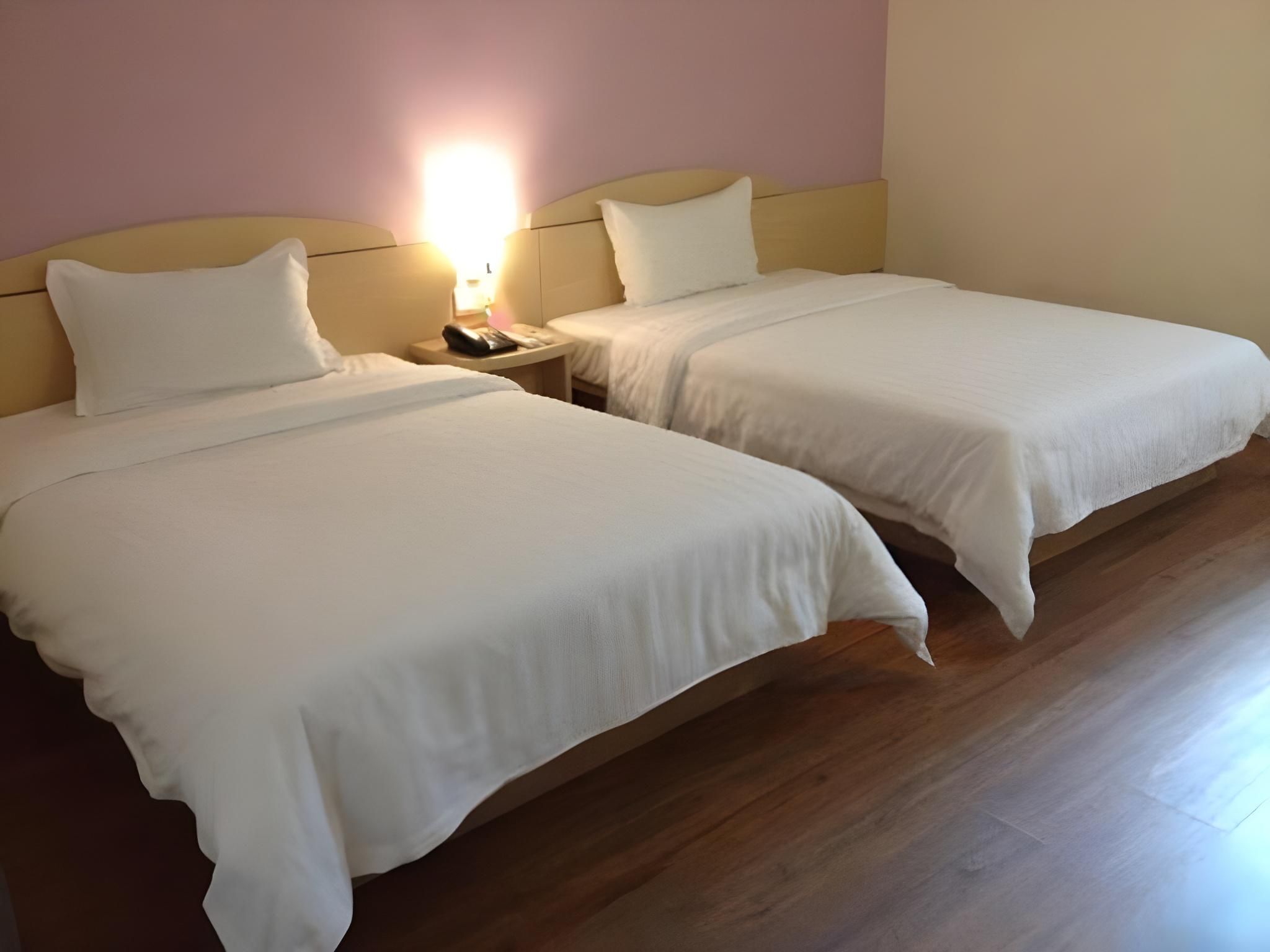 7 Days - Zizhu Twin Room