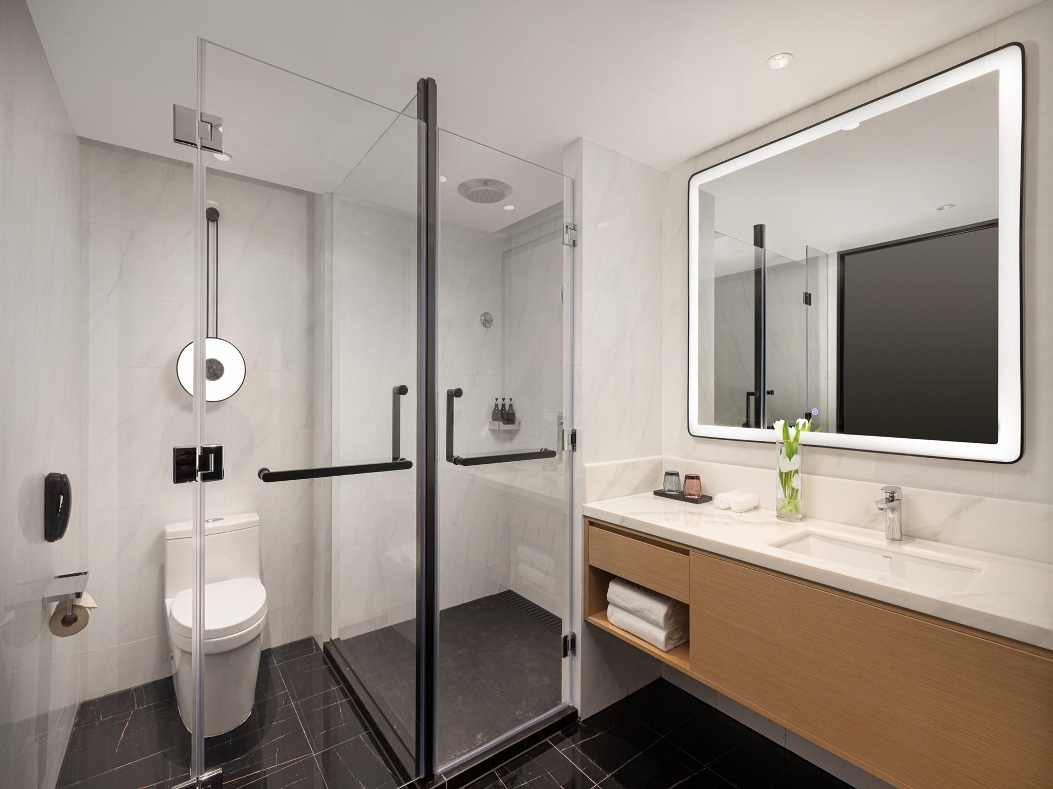 Grand Executive Room