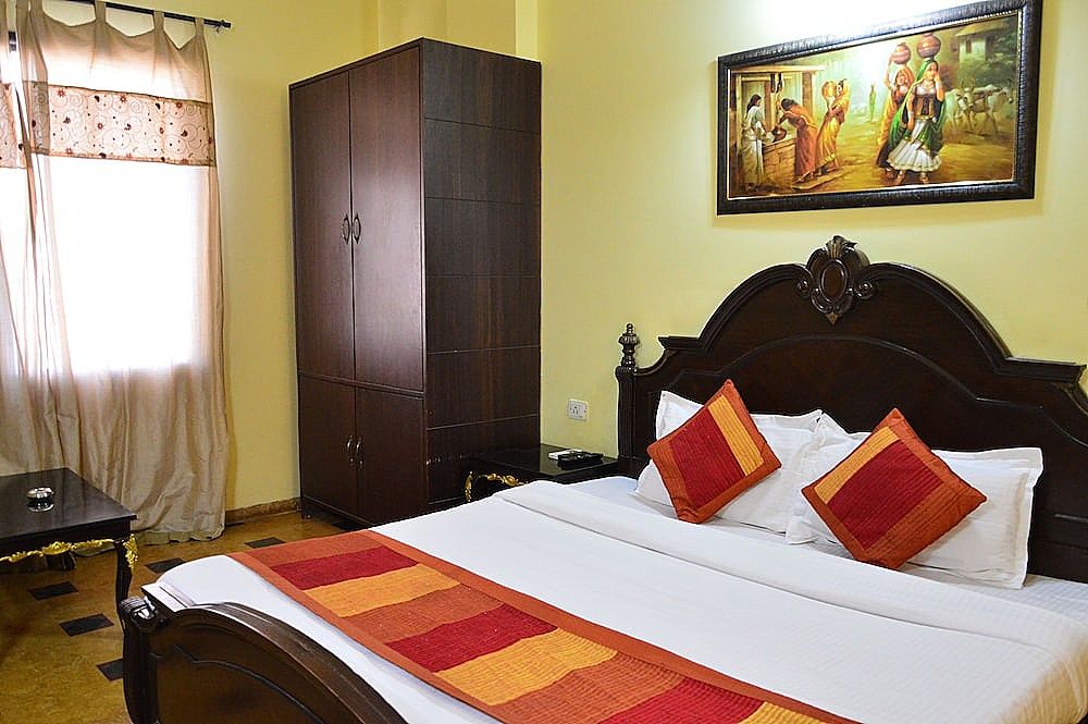 Hotel Amer View - Jaipur Deluxe Room 8