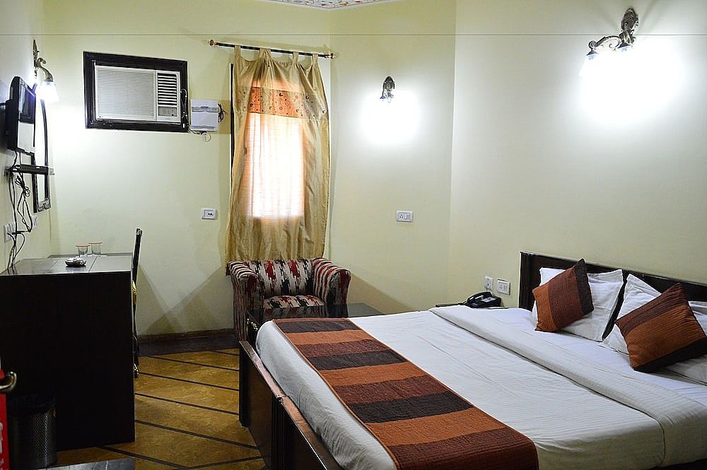 Hotel Amer View - Jaipur Deluxe Room 9