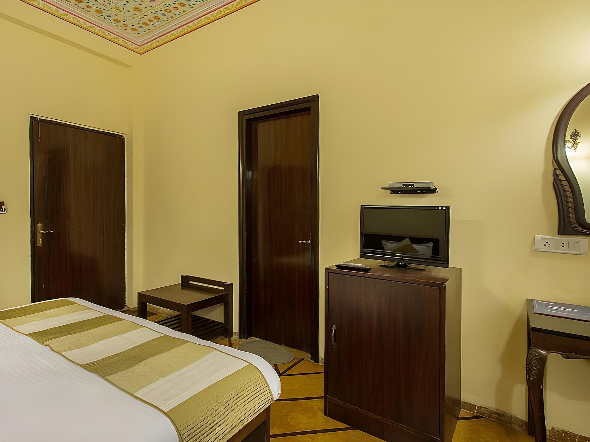 Hotel Amer View - Jaipur Deluxe Room 3