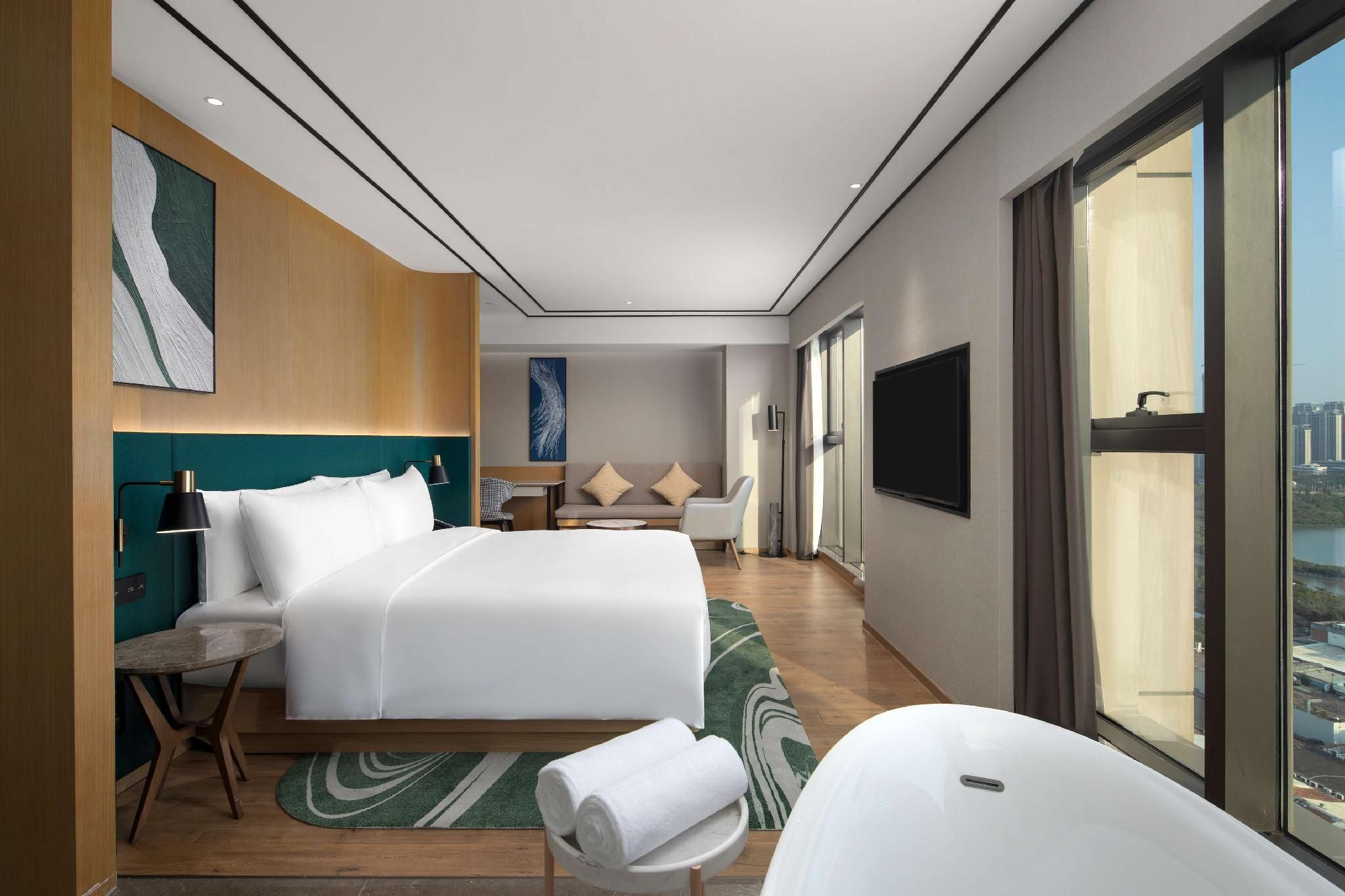 King Deluxe Room Lake View