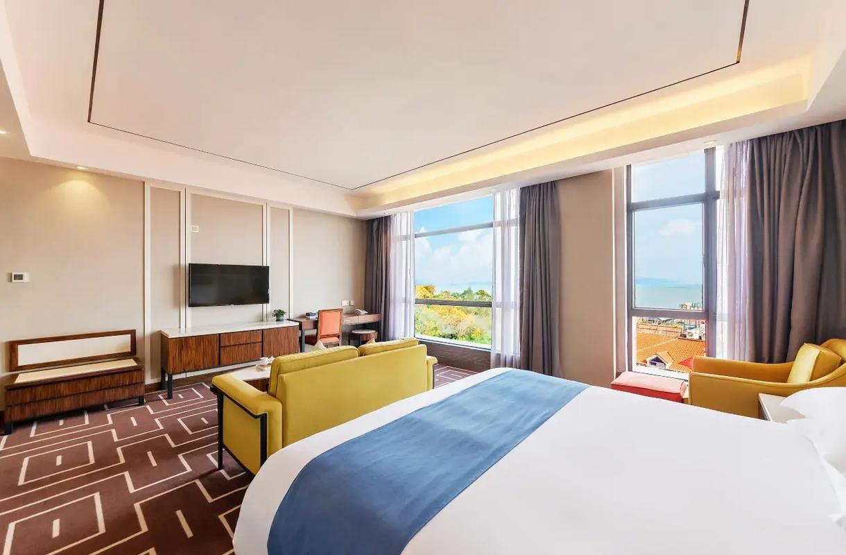 Sea View Suites