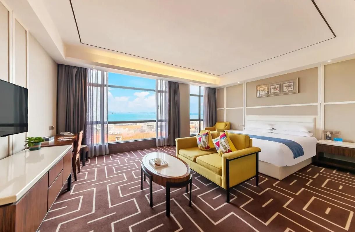 Sea View Suites