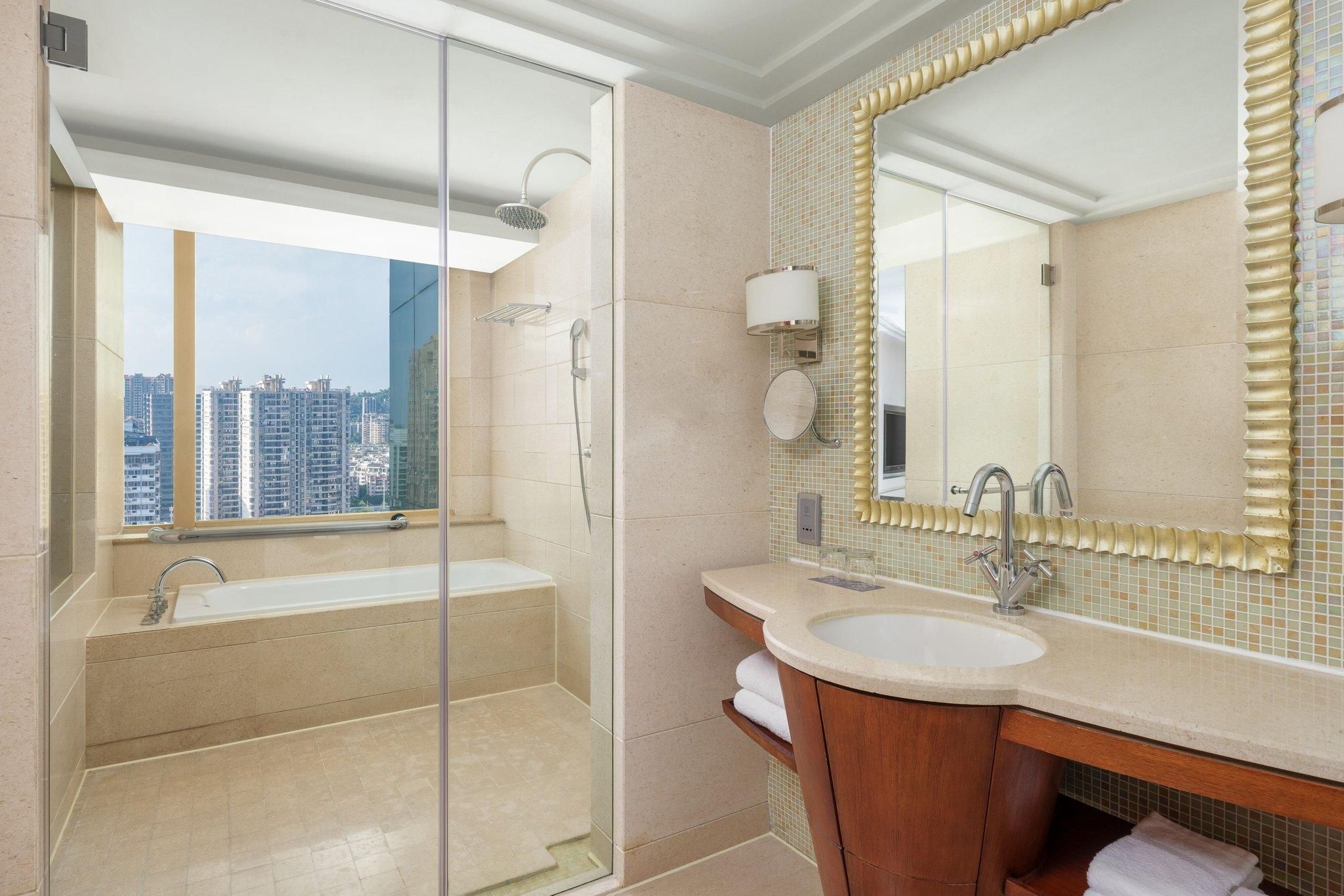 Club lounge access, 1 Bedroom Junior Suite, 1 King, City view