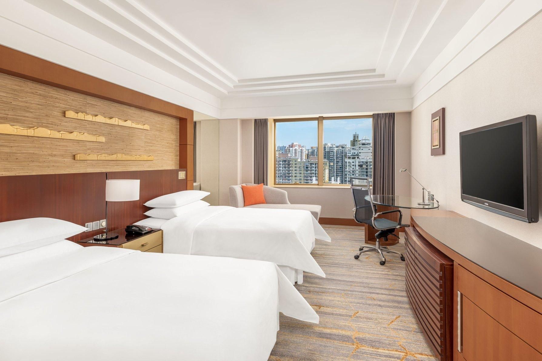 Guest room, 2 Double, City view, High floor