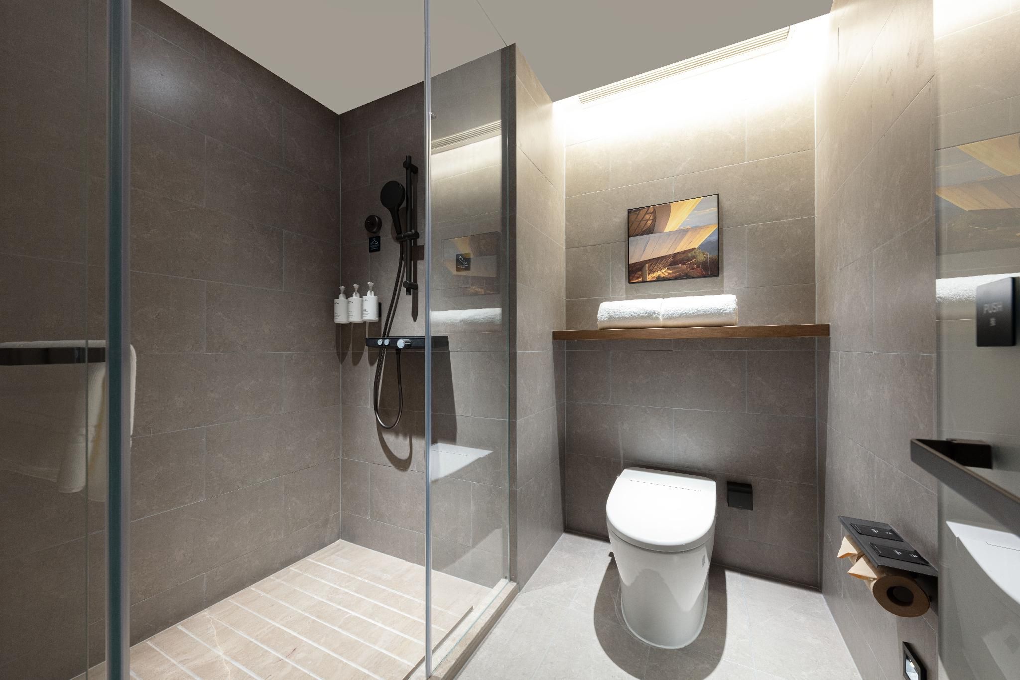 Premier 1 Bed Room with Courtyard