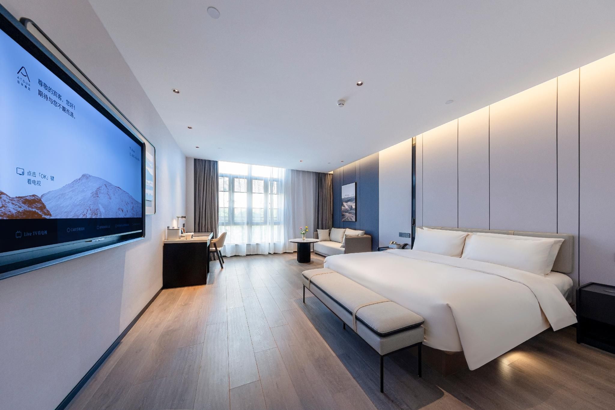 Grand Premier Room Queen