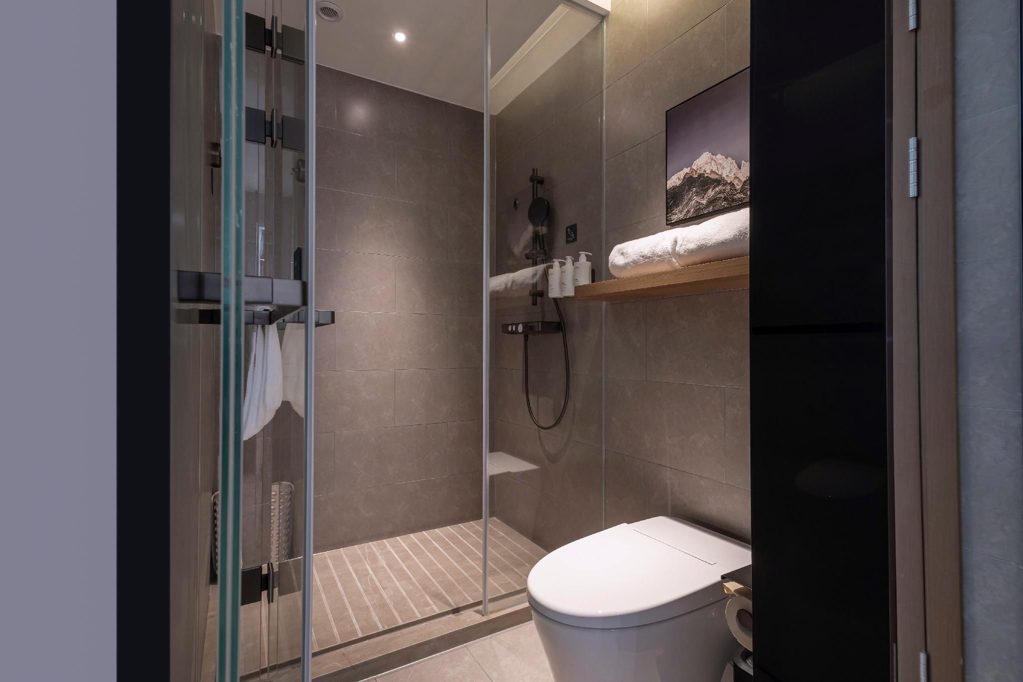 Executive room, Guest room, 1 Queen